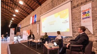 İzmir Büyükşehir Belediyesi’nin İzmir Seninle Programı kapsamında düzenlenen İş Ağı