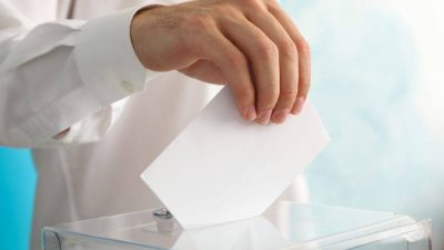 İzmir Tabip Odası seçimlerinin önümüzdeki nisan ayında yapılması planlanıyor. Seçimleri