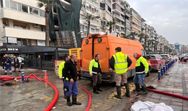 İzmir’de en yüksek rüzgar hızı 137,5 km/saate ulaştı. Kuvvetli lodos