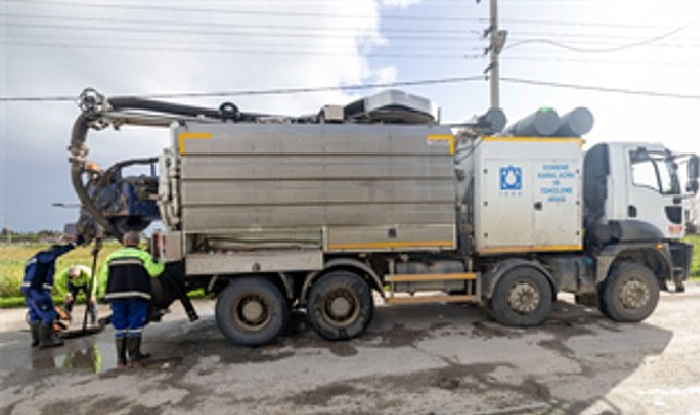 Meteorolojik uyarılar doğrultusunda İzmir’de yarın kuvvetli yağış, fırtına ve deniz