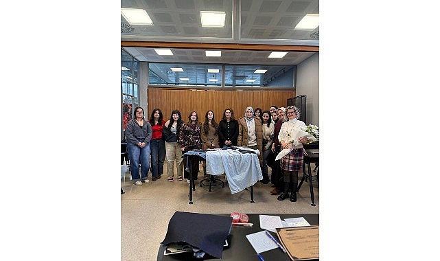 Kocaeli Üniversitesi Hereke Asım Kocabıyık MYO Tekstil Teknolojisi Programı öğrencileri,