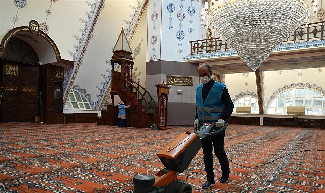 Ramazan ayının dayanışma ve paylaşma ruhunu kente yayan Kadıköy Belediyesi,