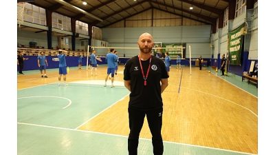 Kocaeli Büyükşehir Belediyesi Kağıtspor Voleybol Takımı, altyapıdan yetiştirdiği sporcularıyla sadece