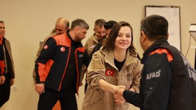 Karabağlar Belediyesi Arama ve Kurtarma Ekibi (KAR-KUT), afetlere hazırlık çalışmalarını