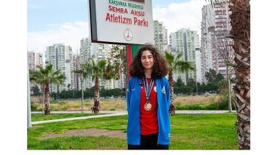 Karşıyaka Belediyesi Spor Kulübü’nün başarılı sporcularından İrem Yolaçan, Bursa’da düzenlenen Nejat