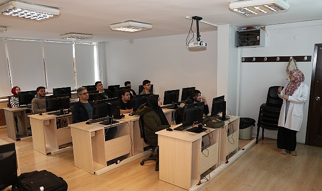 Konya Büyükşehir Belediyesi Meslek Edindirme Kursları, başvuruları alınarak eğitimlere başlanan