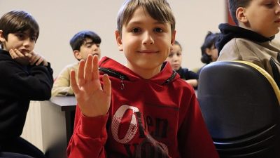 Maltepe Belediyesi, çocukları bilimle buluşturmaya yönelik çalışmalarını aralıksız sürdürüyor.