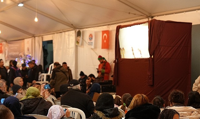 Maltepe Cumhuriyet Meydanı Ramazan ayının üçüncü gününde de birlik ve