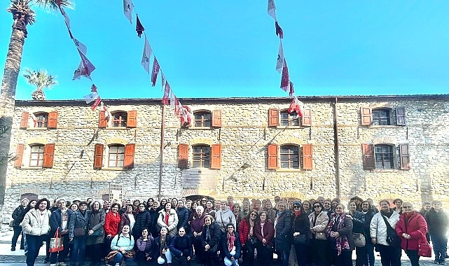 Manisa Büyükşehir Belediyesi’nin kültür gezileri kapsamında düzenlediği ziyaretlerle Manisalı vatandaşlar,