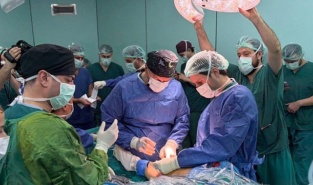 Menisküs cerrahisinde güncel yaklaşımların ele alındığı sempozyum, alanında uzman isimlerin