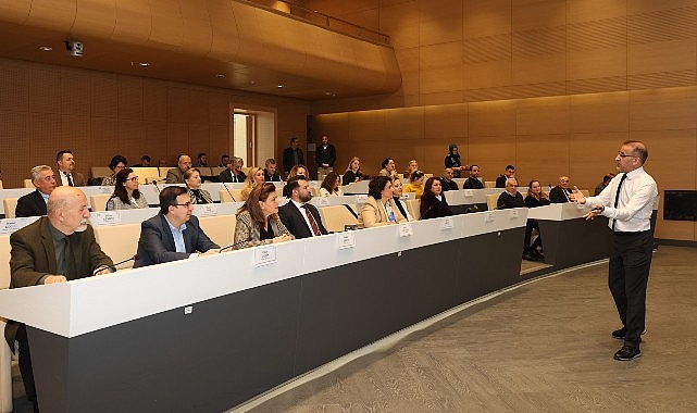 Nilüfer Belediyesi, “Neden Güvenli Yönetmeliyiz?” başlıklı eğitim programıyla üst düzey