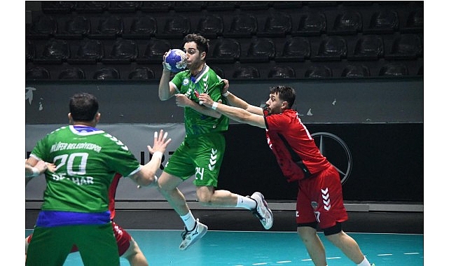 Ardventure Hentbol Erkekler Süper Ligi’nde mücadele eden Nilüfer Belediyespor Erkek