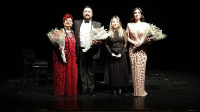 Nilüfer Belediyesi’nin 14 Şubat Sevgililer Günü kapsamında düzenlediği “Operada Aşk”