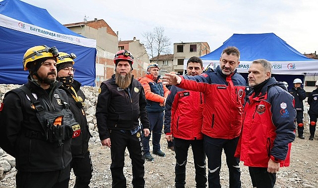 İstanbul Bayrampaşa Belediyesi Arama Kurtarma Ekibi BAYRAK tarafından, 6 Şubat