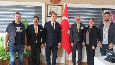 Kemer Esnaf ve Sanatkarlar Odası Başkanı Okay Çelik ve yönetim