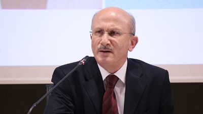 Üsküdar Üniversitesi Tasavvuf Araştırmaları Enstitüsü Öğretim Üyesi Prof. Dr. Reşat