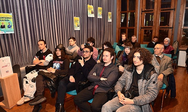 Osmangazi Belediyesi, iş hayatına atılmayı planlayan gençleri başarılı girişimcilerle buluşturduğu