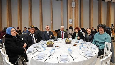 Osmangazi Belediye Başkanı Erkan Aydın, vatan uğruna canlarını feda eden