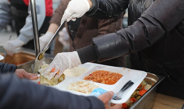 Mudanya Belediyesi, Ramazan ayını ilçenin dört bir yanında kurulacak sofralar