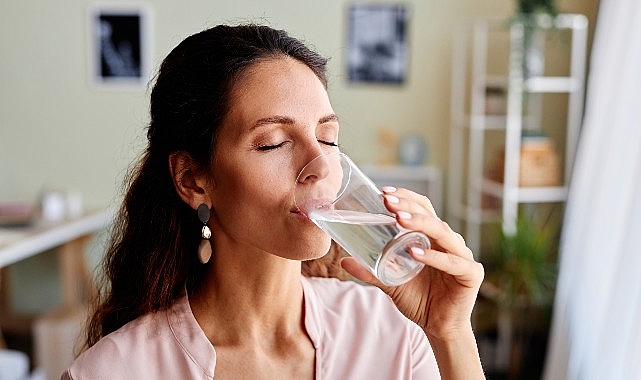 Glokom hastalığının tedavisinde kullanılan damlalar, görme kaybını önlemek için basıncı
