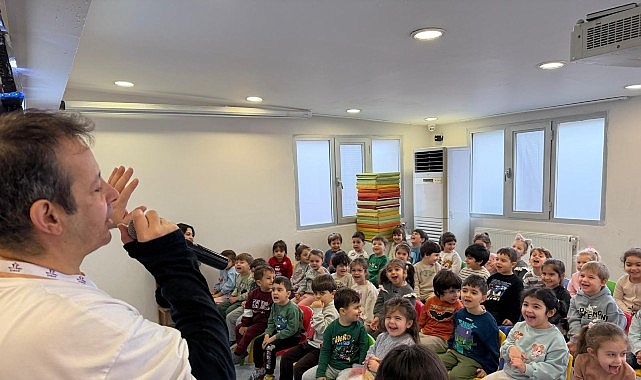 Bakırköy Belediyesi tarafından Yuvamız Bakırköy Gündüz Çocuk Bakımevlerinde sahnelenen “Rengini