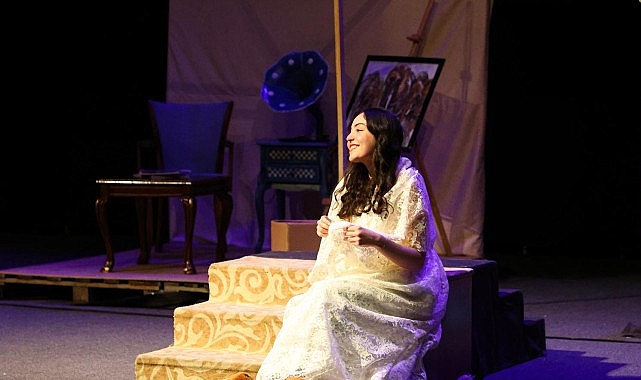 Konya Ticaret Odası (KTO) Karatay Üniversitesi öğrencilerinden oluşan Retro Tiyatro