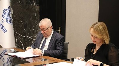 Edremit Belediyesi, kamu kurumları ve hayırseverlerle kurduğu güçlü iş birliği