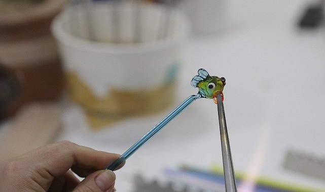 Çankaya Belediyesi Yaşar Kemal Kültür Merkezi’nde verilen cam üfleme ve