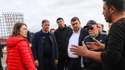 İzmir genelinde etkili olan sel felaketinin ardından vatandaşların yaşadığı mağduriyetlerin