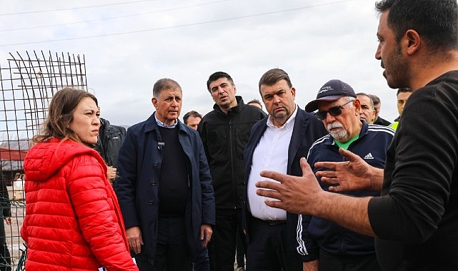İzmir genelinde etkili olan sel felaketinin ardından vatandaşların yaşadığı mağduriyetlerin