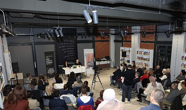 Nilüfer Belediyesi’nin düzenlediği Koza Buluşmaları’nın konuğu olan ödüllü yazar Seray