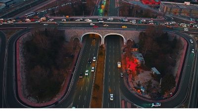 Belediyemiz tarafından modern bir teknikle yenilenen Marangozlar Köprülü Kavşağı ile