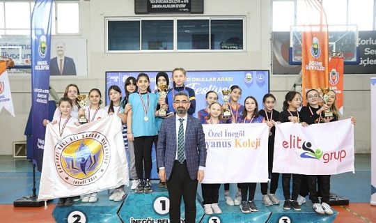 İnegöl Belediyesi’nin düzenlediği Okullar Arası Spor Festivali kapsamında Spor Tırmanış