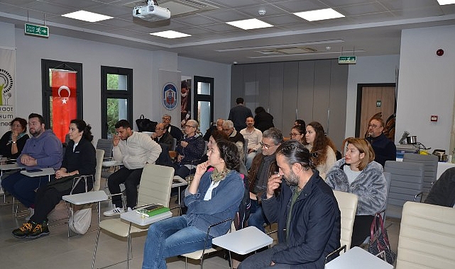 Efes Tarlası Yaşam Köyü Toprak Okulu, zeytinyağının duyusal dünyasına ışık