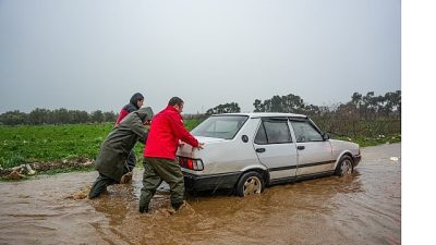 Torbalı, son yılların en yoğun yağışlarından biriyle karşı karşıya kaldı.