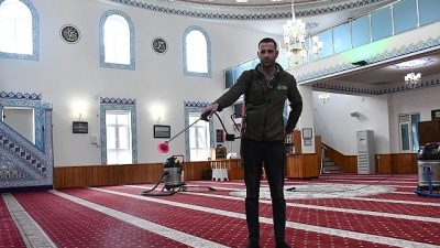 Torbalı Belediyesi, Ramazan ayı öncesinde ilçe genelindeki camilerde kapsamlı bir