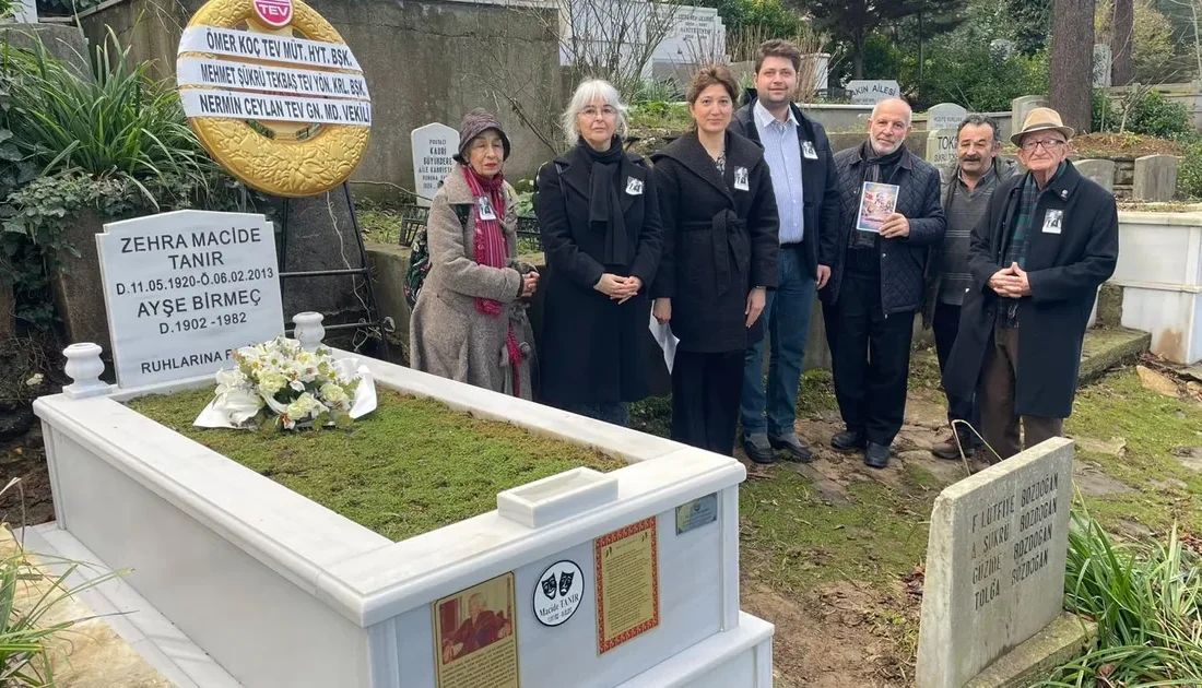 Türk Eğitim Vakfı (TEV), usta sanatçı ve bağışçısı Zehra Macide