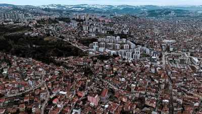 Kocaeli Büyükşehir Belediyesi’nin kentsel dönüşüm vizyonu doğrultusunda önemli bir eşik