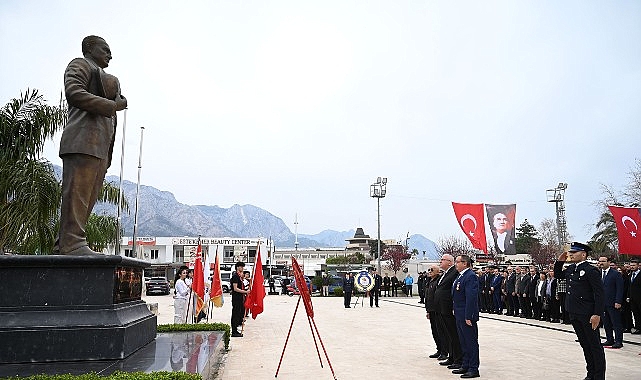 18 Mart Çanakkale Deniz Zaferi'nin 111'nci yıl dönümü dolayısıyla Kemer'de