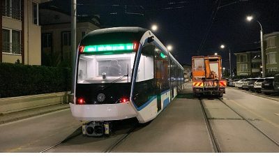 Kocaeli Büyükşehir Belediyesi, şehir içi ulaşımına önemli katkı sağlayan tramvay