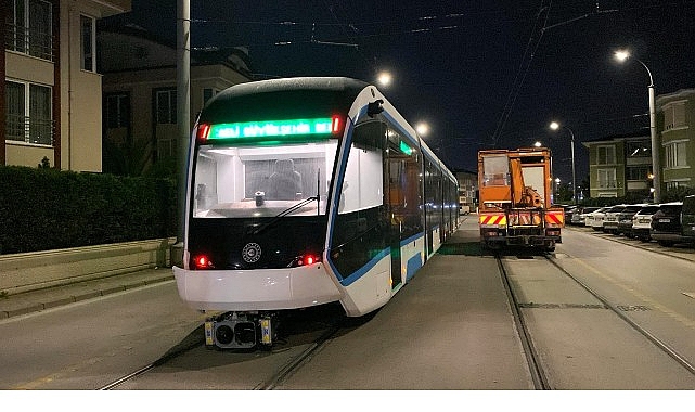 Kocaeli Büyükşehir Belediyesi, şehir içi ulaşımına önemli katkı sağlayan tramvay