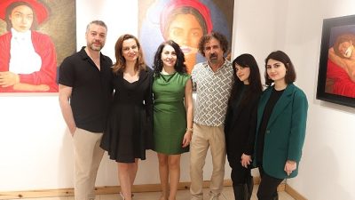 İzmir, 8 Mart Dünya Kadınlar Günü kapsamında usta sanatçı Haydar