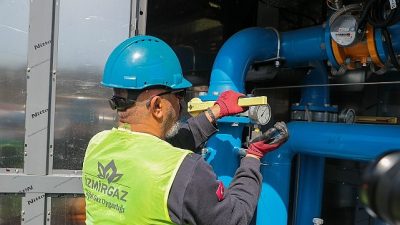 Aliağa Belediyesi’nin çevre mahallelere yönelik doğalgaz yatırımları hız kesmeden devam