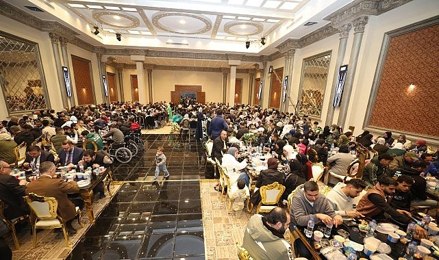 Kocaeli Büyükşehir Belediyesi’nin “Kardeşlik Sofrası” bu kez Mısır’ın başkenti Kahire’de