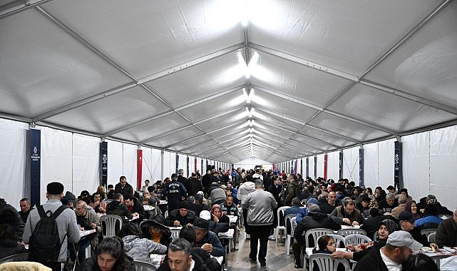 Aydın Büyükşehir Belediyesi tarafından Ramazan ayı nedeniyle kentin farklı noktalarında