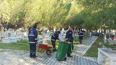 Aydın Büyükşehir Belediyesi, Ramazan Bayramı’nda vatandaşların kabir ziyaretlerini daha temiz
