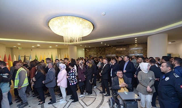 Kahramankazan Belediye Başkanı Selim Çırpanoğlu, Ramazan Bayramı öncesinde belediye personeliyle