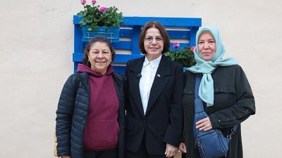 Maltepe Belediye Başkanı Esin Köymen, Bağlarbaşı’nda yapımı devam eden “Emekli