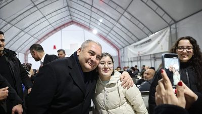 Keçiören Belediye Başkanı Dr. Mesut Özarslan, Fatih Stadı’nda kurulan iftar