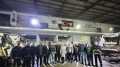 Konak Belediye Başkanı Nilüfer Çınarlı Mutlu, araçların bakım ve onarımını